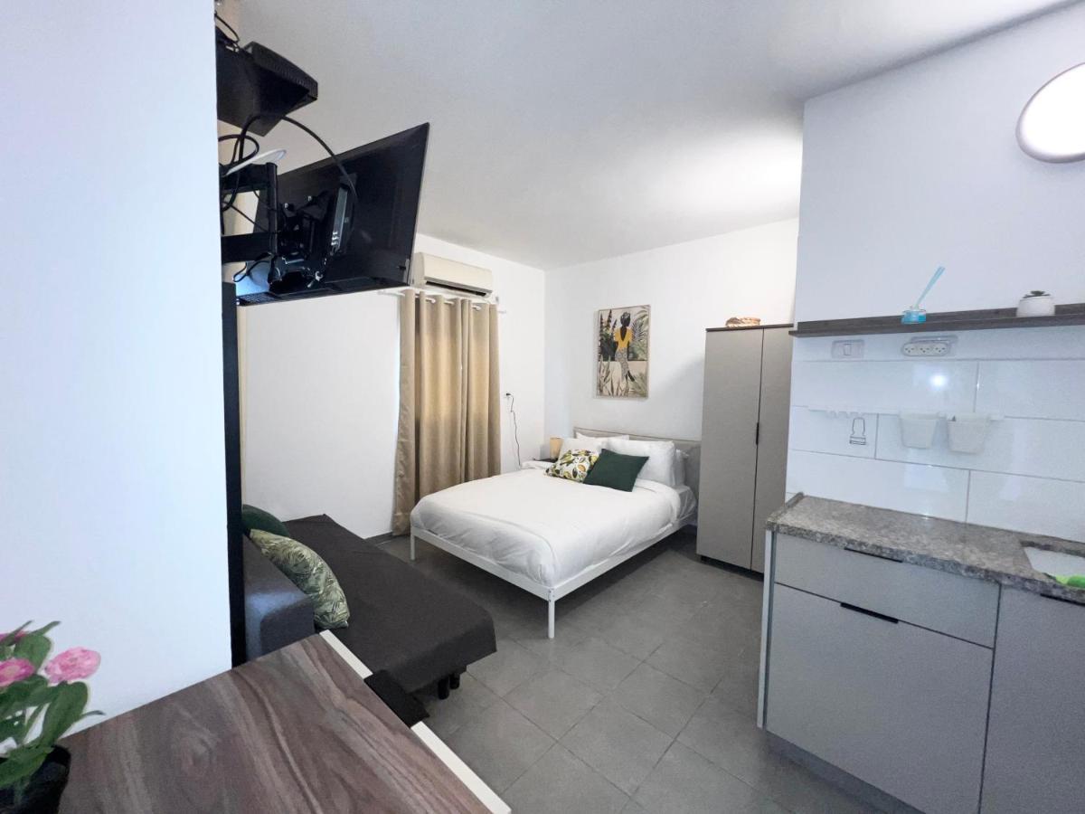 Aspentlv - Hacarmel Market Apartments & Studios 텔아비브 외부 사진