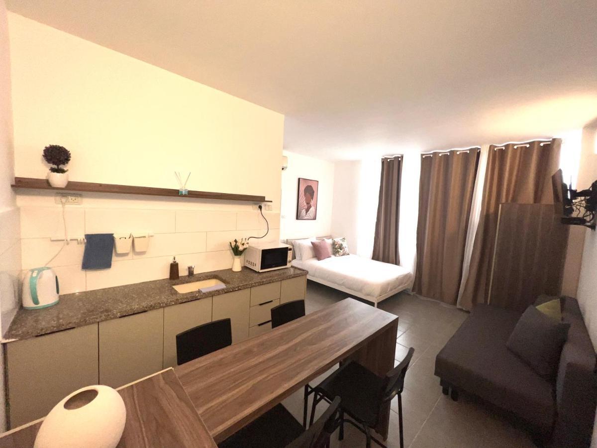 Aspentlv - Hacarmel Market Apartments & Studios 텔아비브 외부 사진